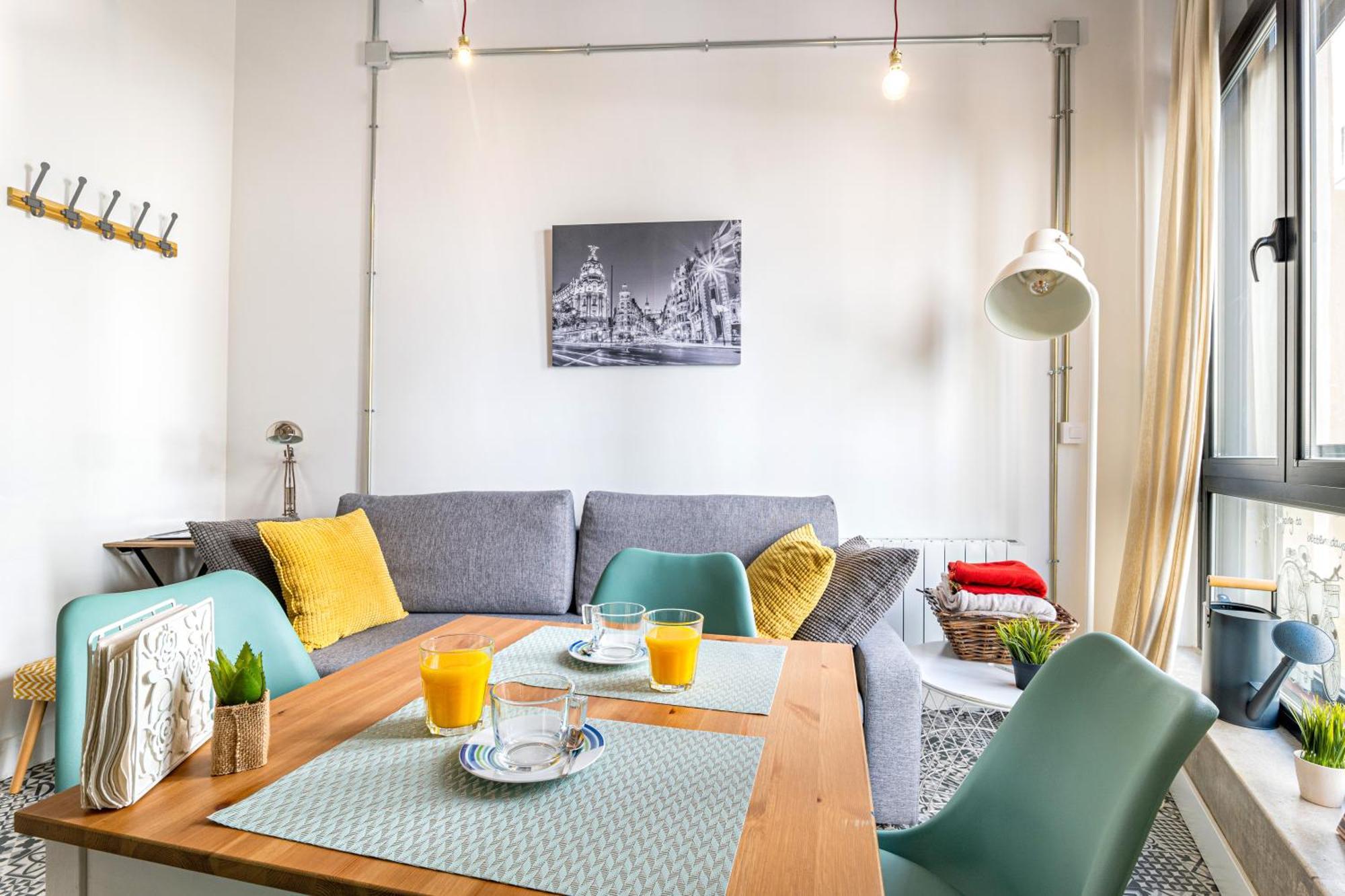 Vintage Apartment Near Puerta Del Sol Madrid Esterno foto