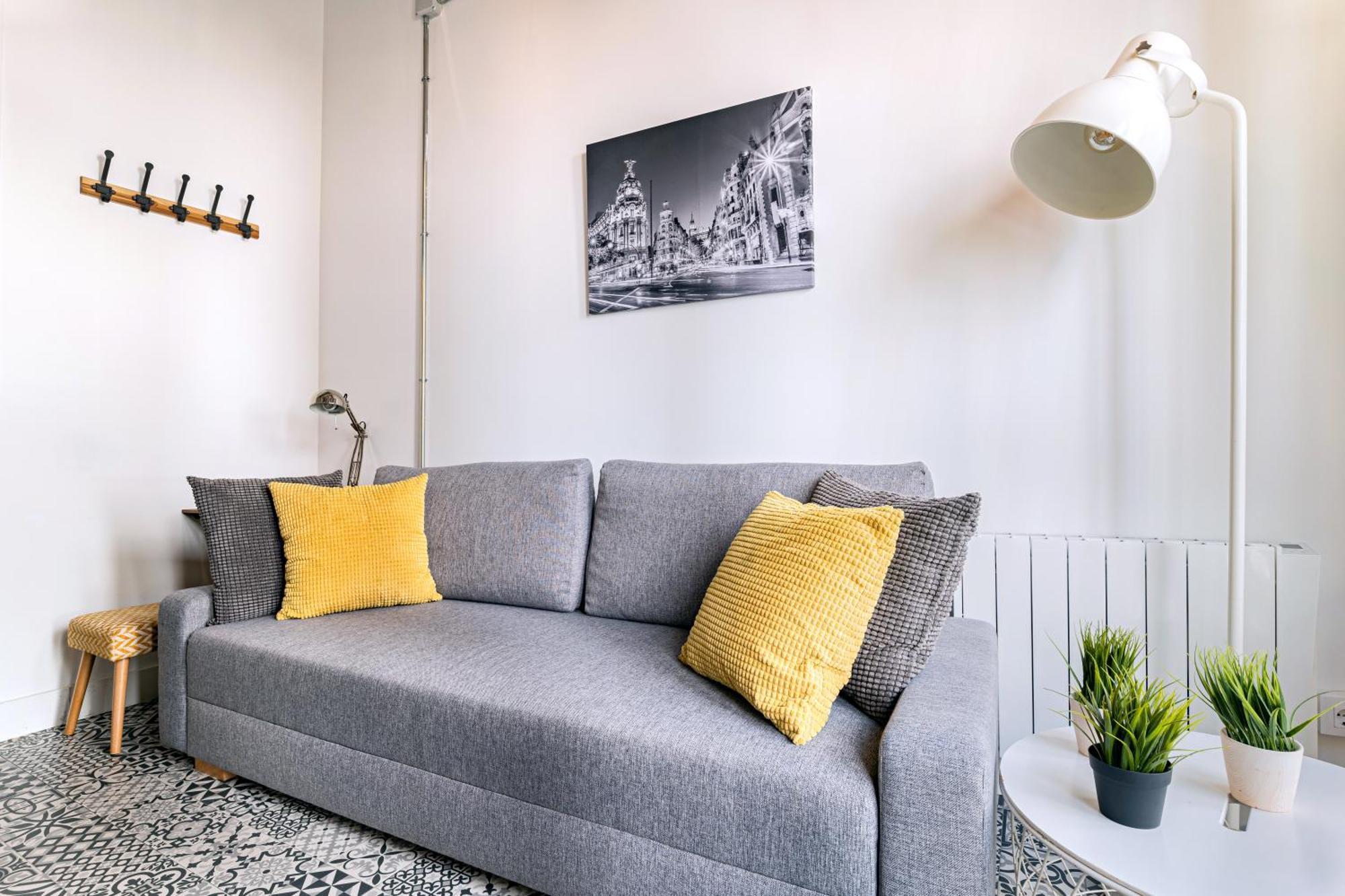 Vintage Apartment Near Puerta Del Sol Madrid Esterno foto